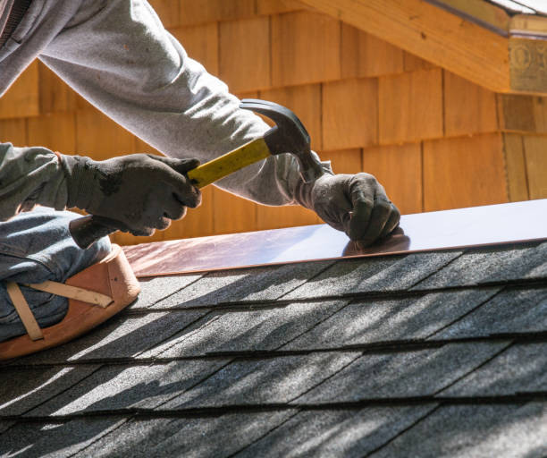 Best Flat Roof Repair Services  in Oconomowoc, WI